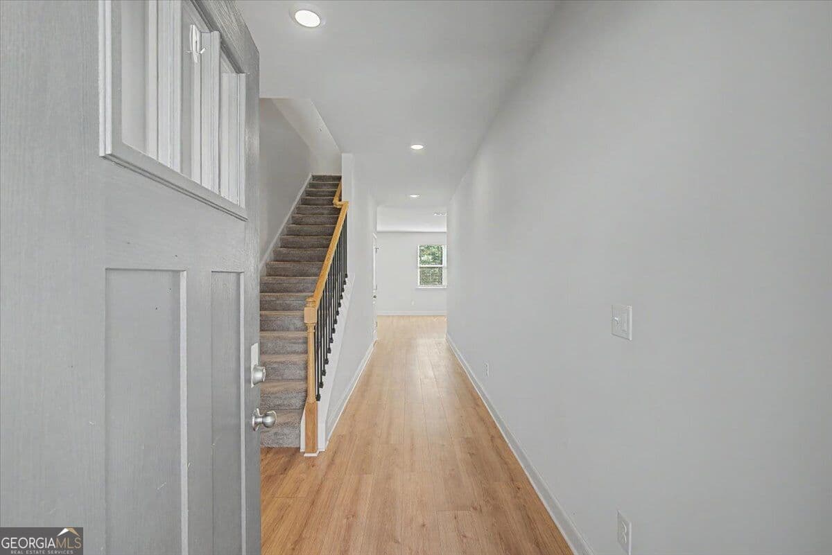 5 bedroom, 4 bathroom, 2,615 sq ft single family residence for rent at 61 Dew Drop Point, Dallas, GA 30157 for $2,350 a month — photo 3