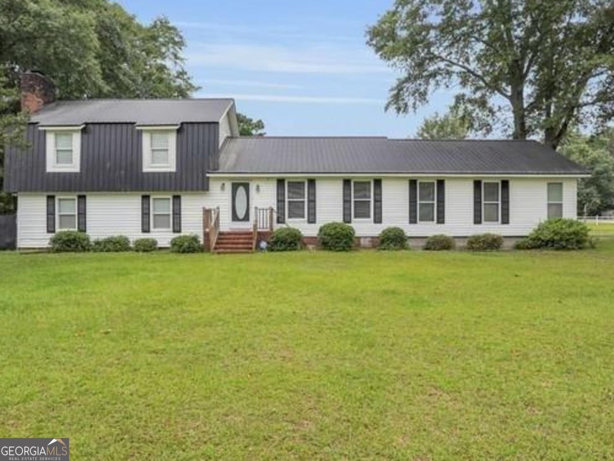 7 bedroom, 3 bathroom, 2,968 sq ft single family residence for sale at 154 Atkinson Drive, Swainsboro, GA 30401 — photo 3