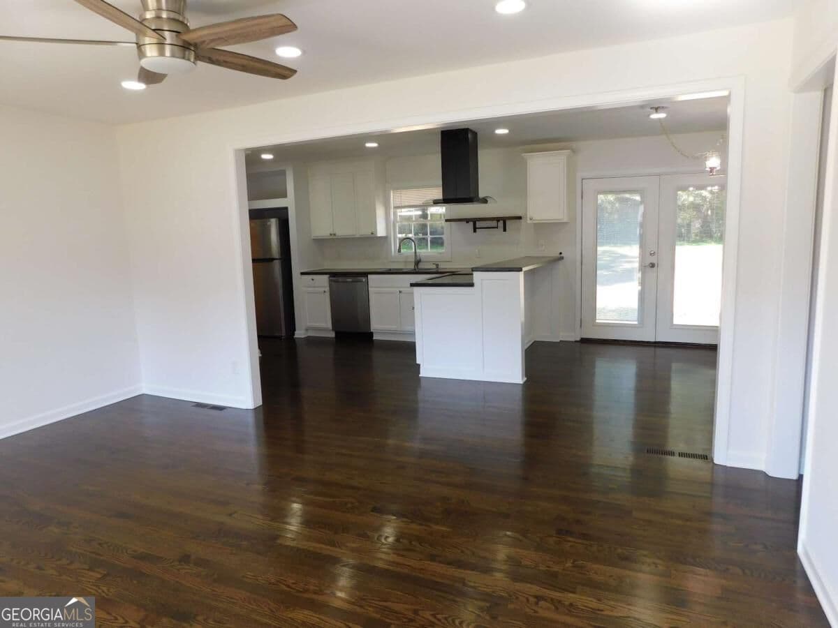 3 bedroom, 2 bathroom single family residence for sale at 3928 Lillie Street, Powder Springs, GA 30127 — photo 4