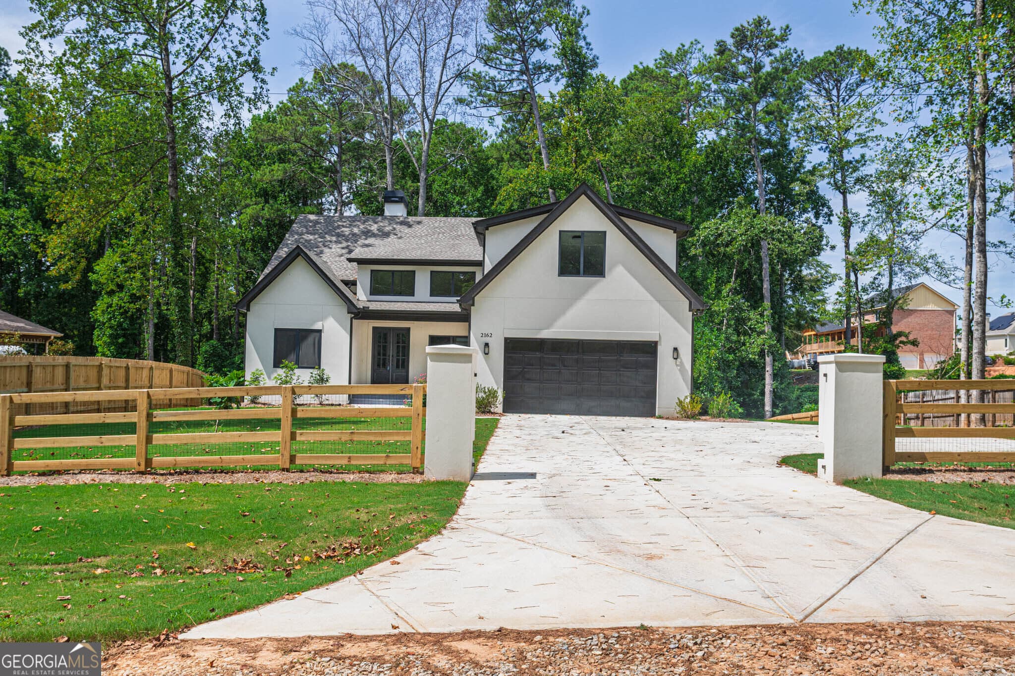 4 bedroom, 3 bathroom, 3,000 sq ft single family residence for sale at 2162 Plantation Road, Lawrenceville, GA 30044 — photo 3