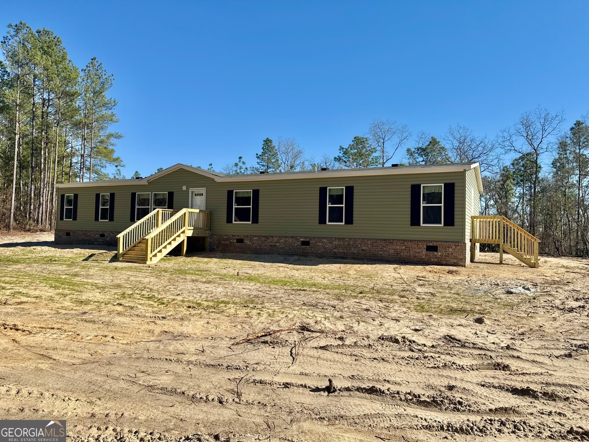 4 bedroom, 3 bathroom, 1,976 sq ft manufactured home,single family residence sold at 420 Mosley Bridge Road, Claxton, GA 30417