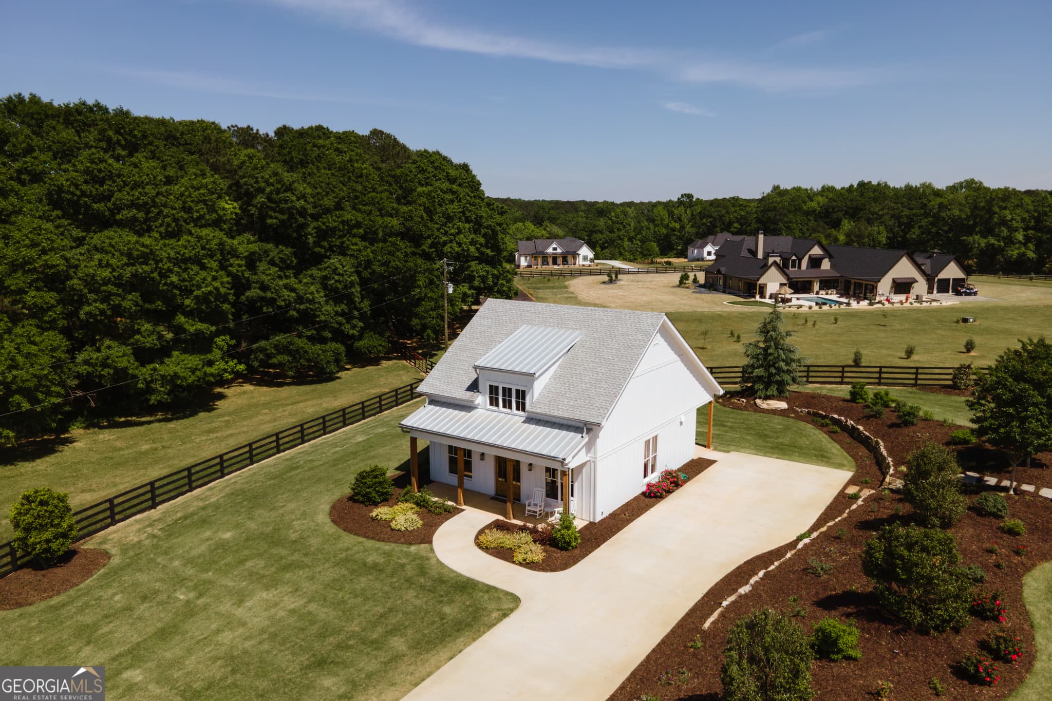 4 bedroom, 4.5 bathroom, 4,196 sq ft farm for sale at 1820 Clover Lane, Bishop, GA 30621 — photo 3