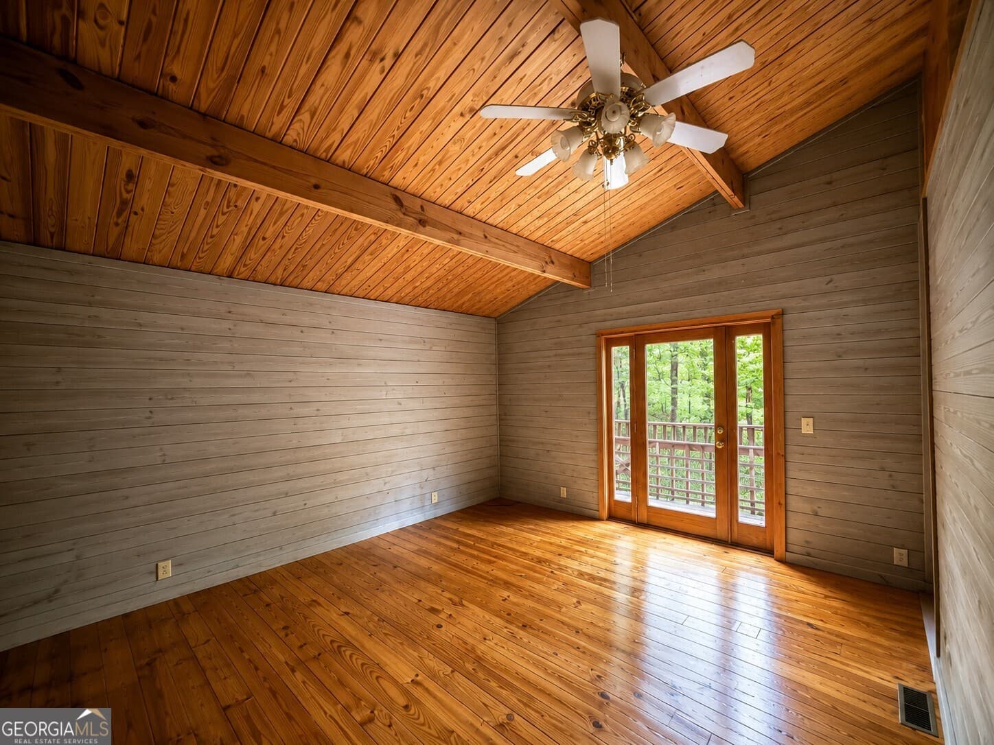 2 bedroom, 2 bathroom, 1,588 sq ft cabin,single family residence for sale at 82 Poinsettia Place, Sparta, GA 31087 — photo 7