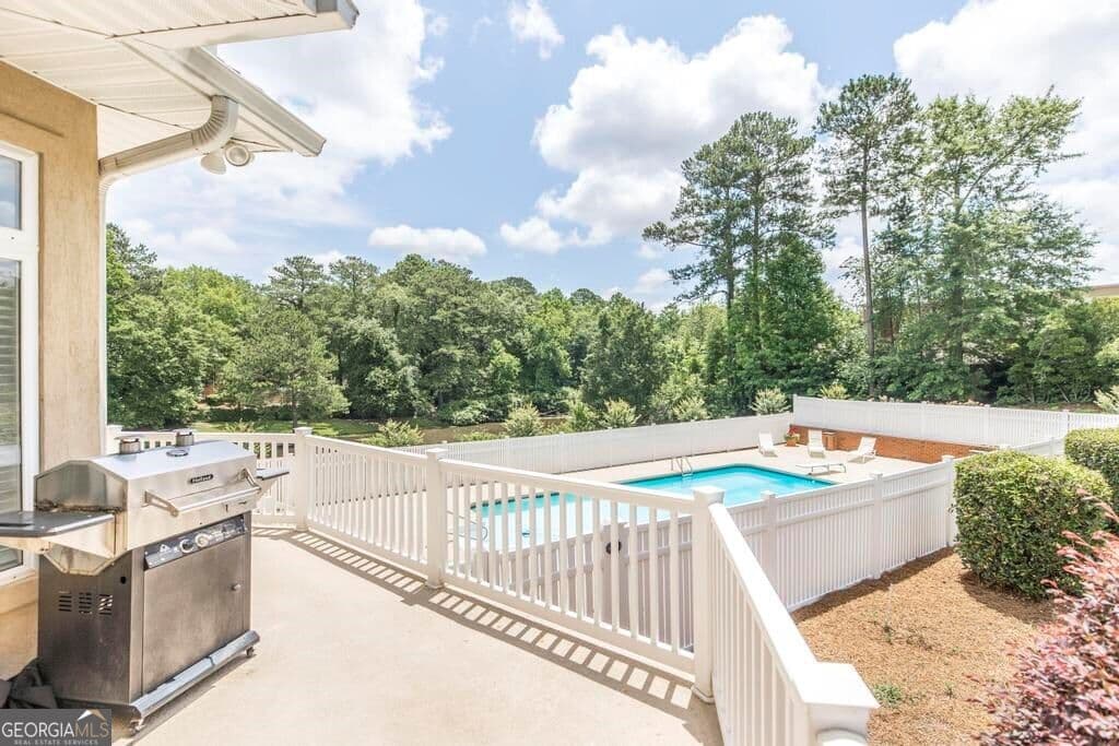 4 bedroom, 4 bathroom, 6,842 sq ft single family residence for rent at 103 Turnberry Court, Dublin, GA 31021 for $5,950 a month — photo 4