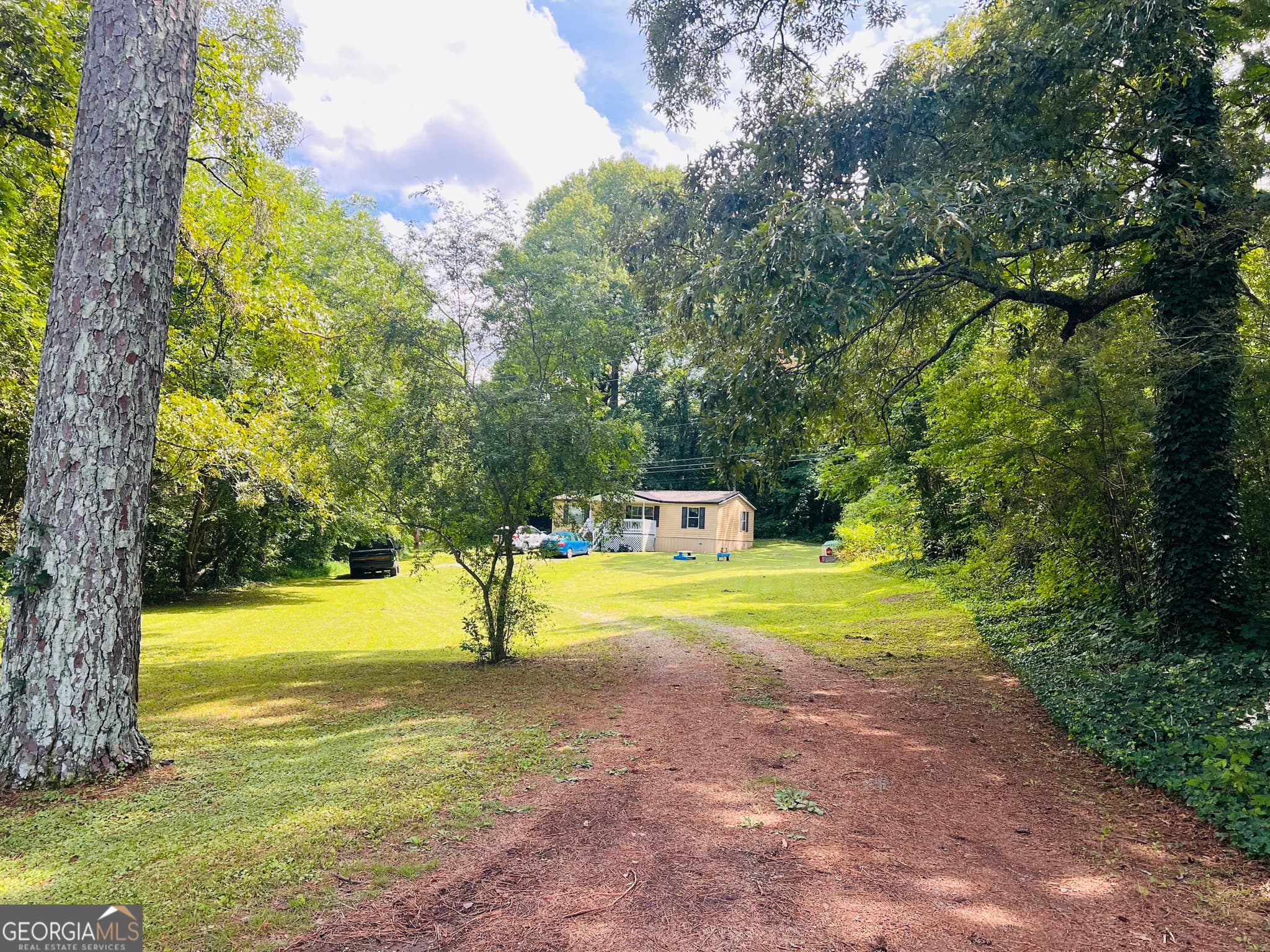 3 bedroom, 2 bathroom, 960 sq ft single family residence for sale at 115 Baird, Cohutta, GA 30710