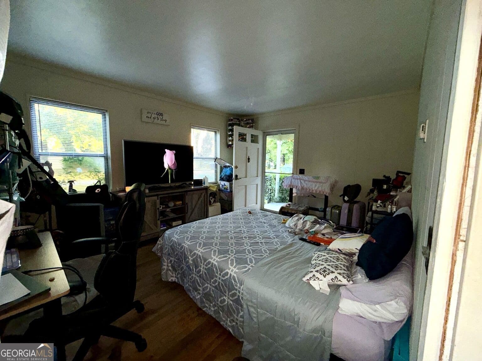 2 bedroom, 1 bathroom, 768 sq ft single family residence for sale at 107 Parkway Drive, Warner Robins, GA 31093 — photo 2