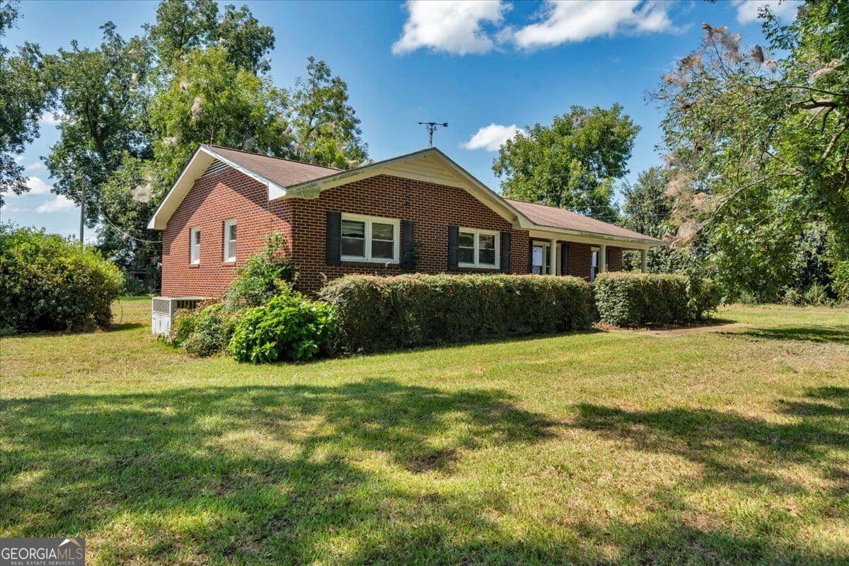 3 bedroom, 2 bathroom, 1,817 sq ft single family residence for sale at 6555 GA Hwy 313, Warwick, GA 31796