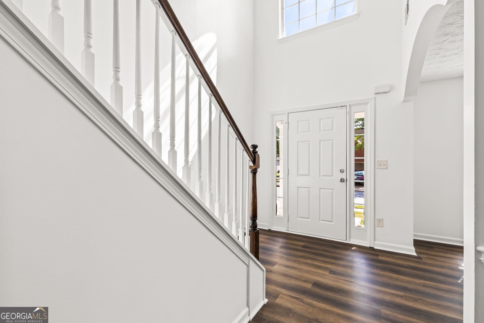 3 bedroom, 2.5 bathroom, 2,624 sq ft single family residence for sale at 18 Belmont Park Lane, Newnan, GA 30263 — photo 4