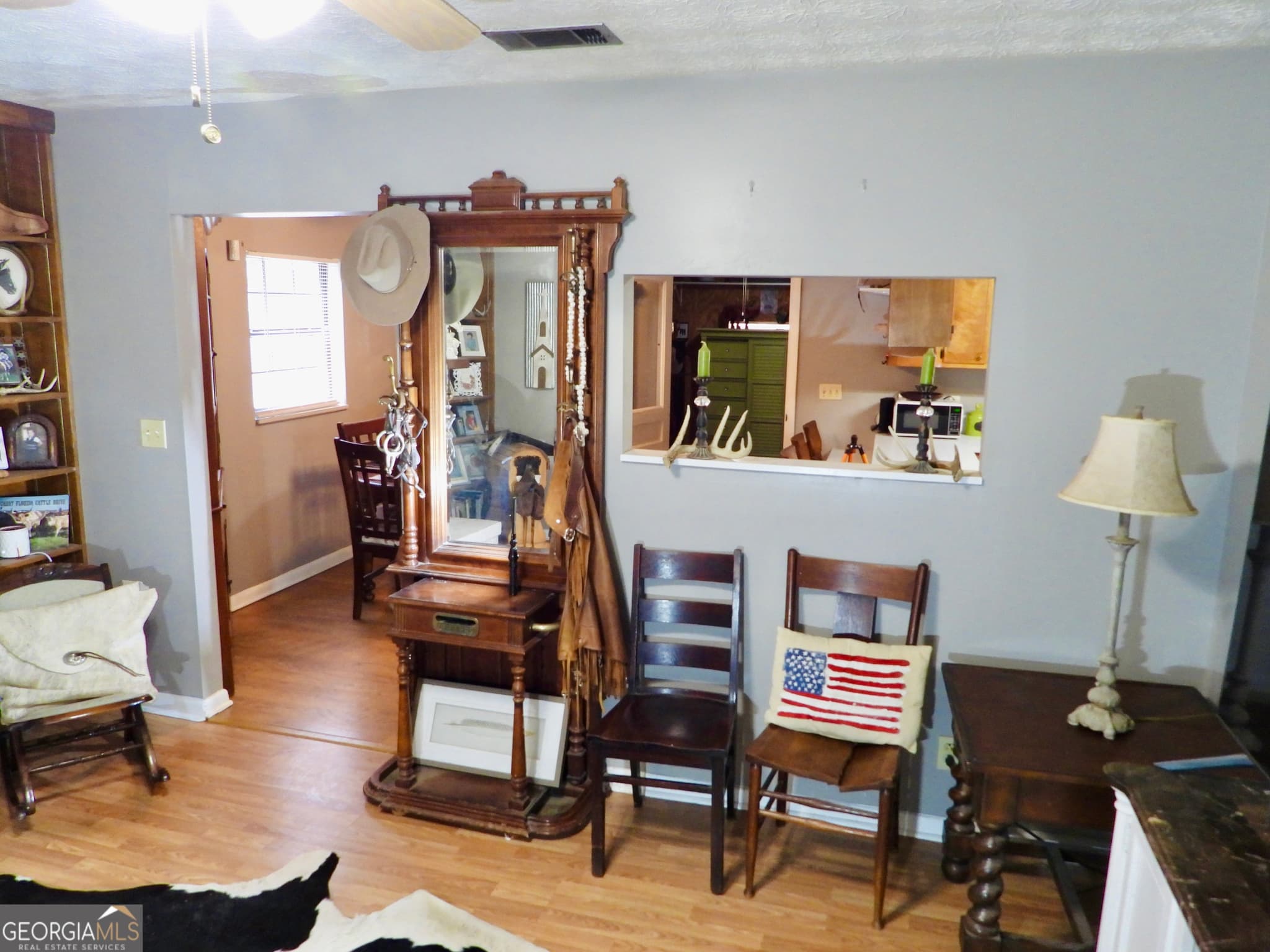 3 bedroom, 1 bathroom, 1,248 sq ft single family residence for sale at 379 Bob Thrift Road, St. George, GA 31562 — photo 6