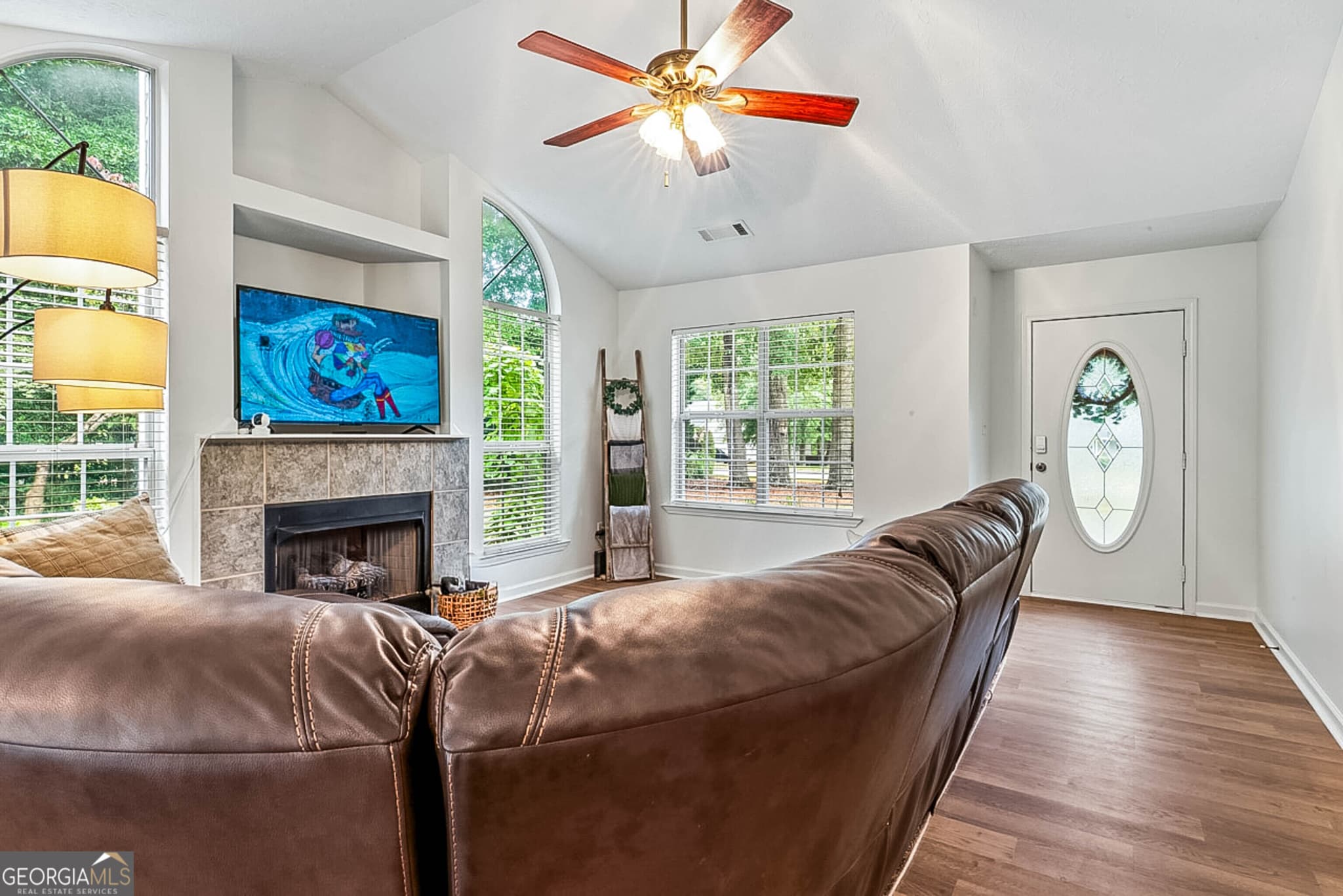 3 bedroom, 2 bathroom, 1,347 sq ft single family residence for sale at 2042 Big Cypress Lane, Locust Grove, GA 30248 — photo 5