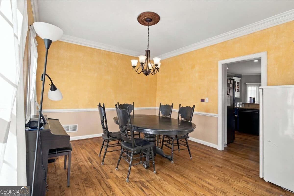 4 bedroom, 3.5 bathroom, 2,952 sq ft single family residence for sale at 5503 Mountain View Pass, Stone Mountain, GA 30087 — photo 8