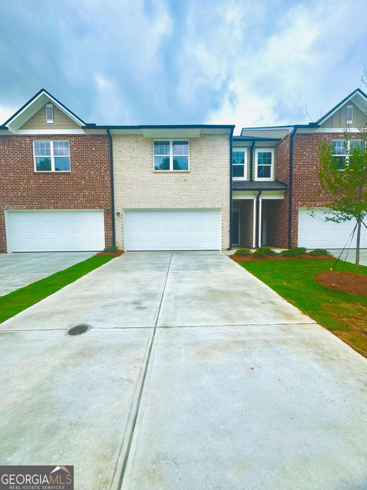 3 bedroom, 2.5 bathroom, 1,764 sq ft townhouse sold at 1285 Fagiolo Street, Mcdonough, GA 30253