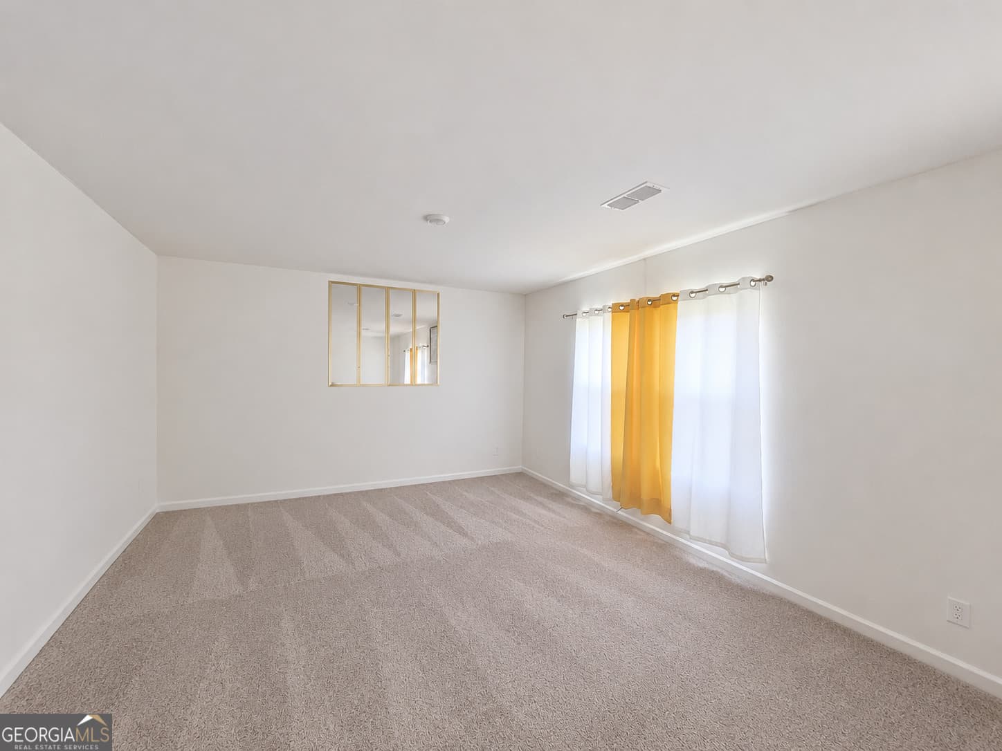 4 bedroom, 2.5 bathroom, 1,870 sq ft single family residence for rent at 125 N Chesapeake Bay Drive, Locust Grove, GA 30248 for $2,450 a month — photo 8