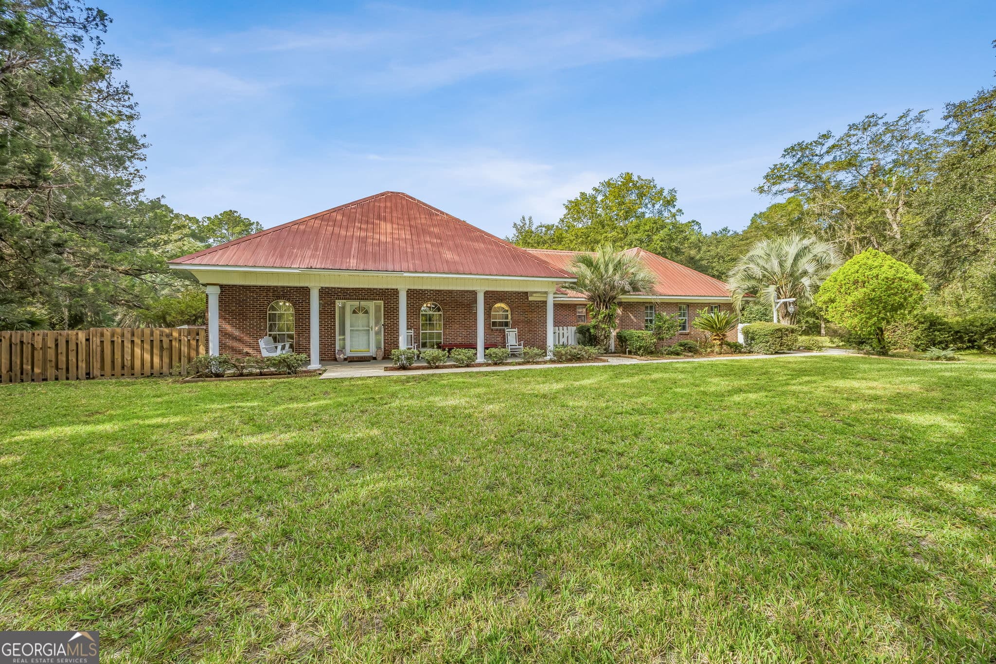 3 bedroom, 2.5 bathroom, 1,902 sq ft single family residence for sale at 480 Mallett Street, Folkston, GA 31537 — photo 5