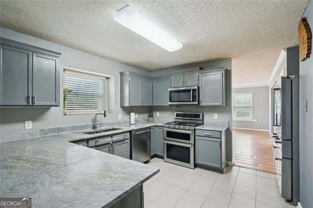 4 bedroom, 2.5 bathroom, 2,398 sq ft single family residence for sale at 2100 Green Tree Court, Lithonia, GA 30058 — photo 9