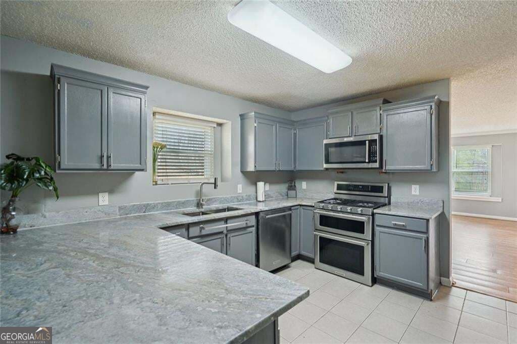 4 bedroom, 2.5 bathroom, 2,398 sq ft single family residence for sale at 2100 Green Tree Court, Lithonia, GA 30058 — photo 8