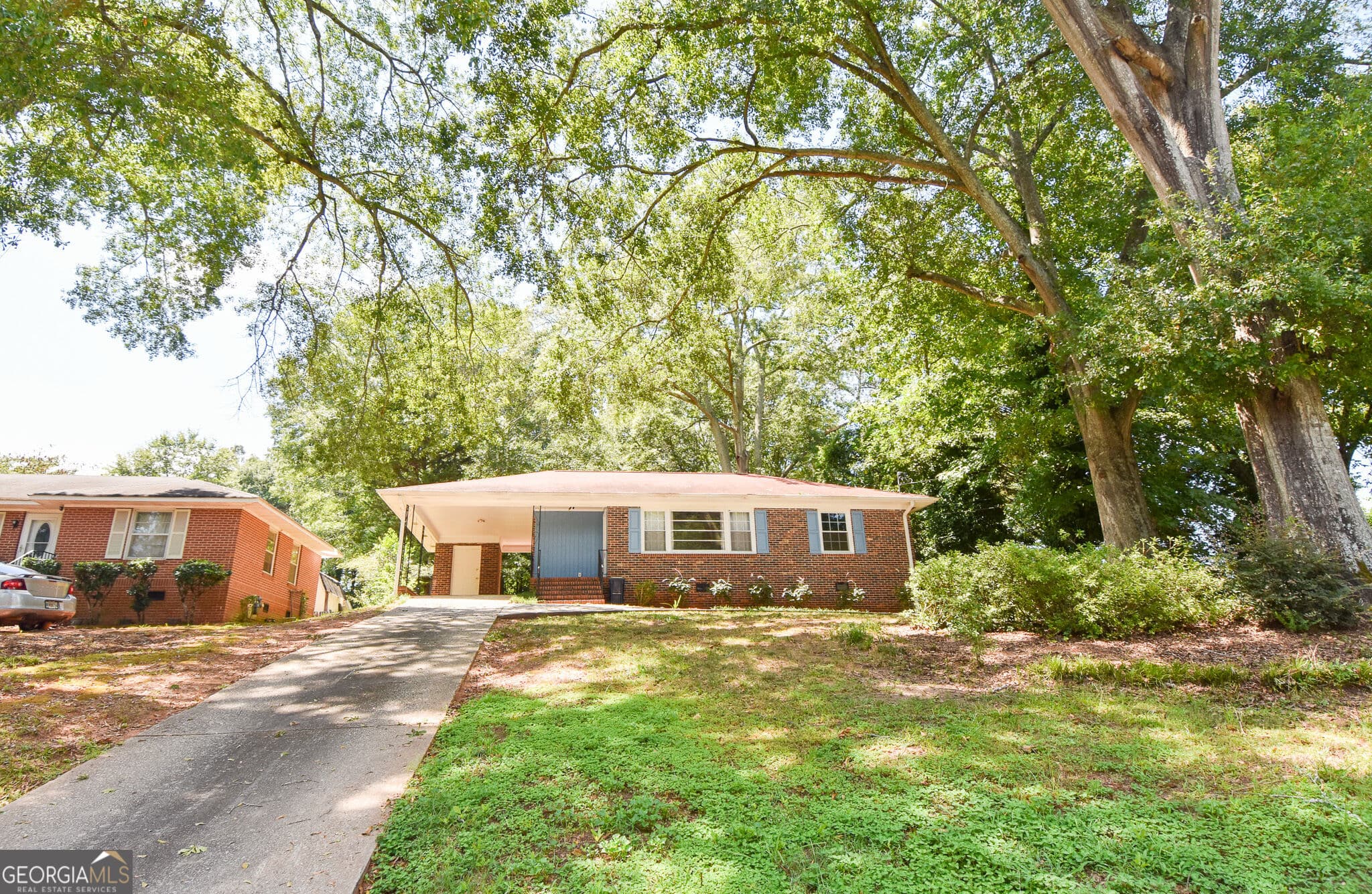 3 bedroom, 1 bathroom, 1,045 sq ft single family residence for sale at 1541 Oakhill Drive, Griffin, GA 30223 — photo 2