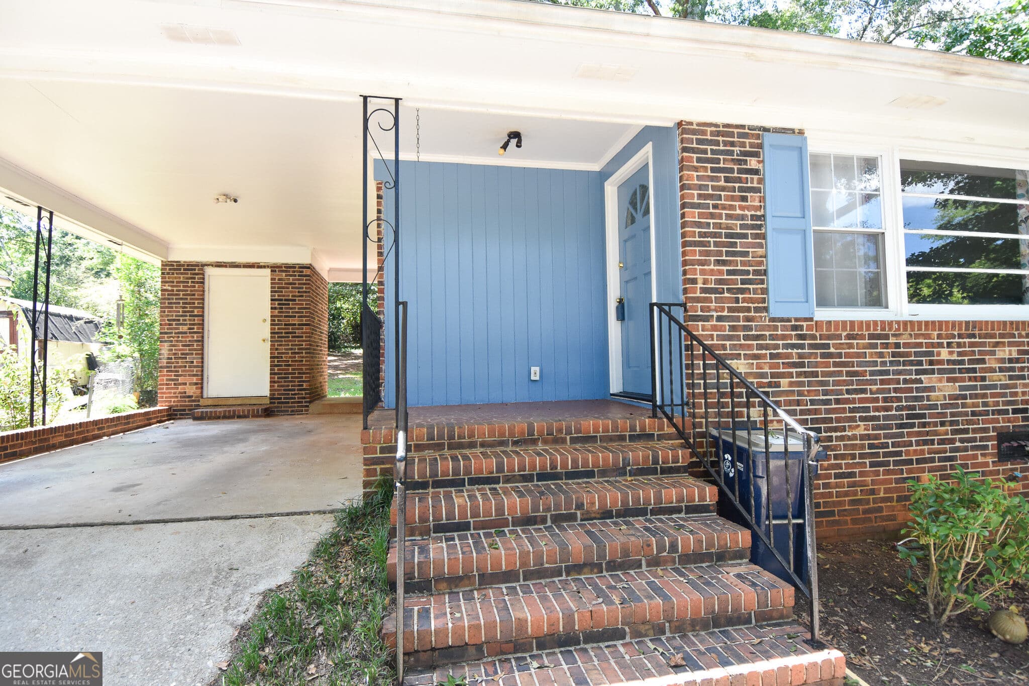 3 bedroom, 1 bathroom, 1,045 sq ft single family residence for sale at 1541 Oakhill Drive, Griffin, GA 30223 — photo 5