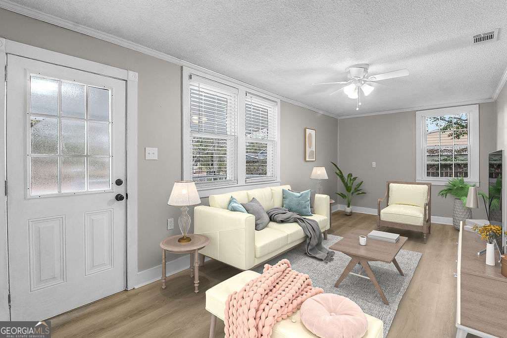 3 bedroom, 1 bathroom single family residence for sale at 373 S Main Street, Pembroke, GA 31321 — photo 5