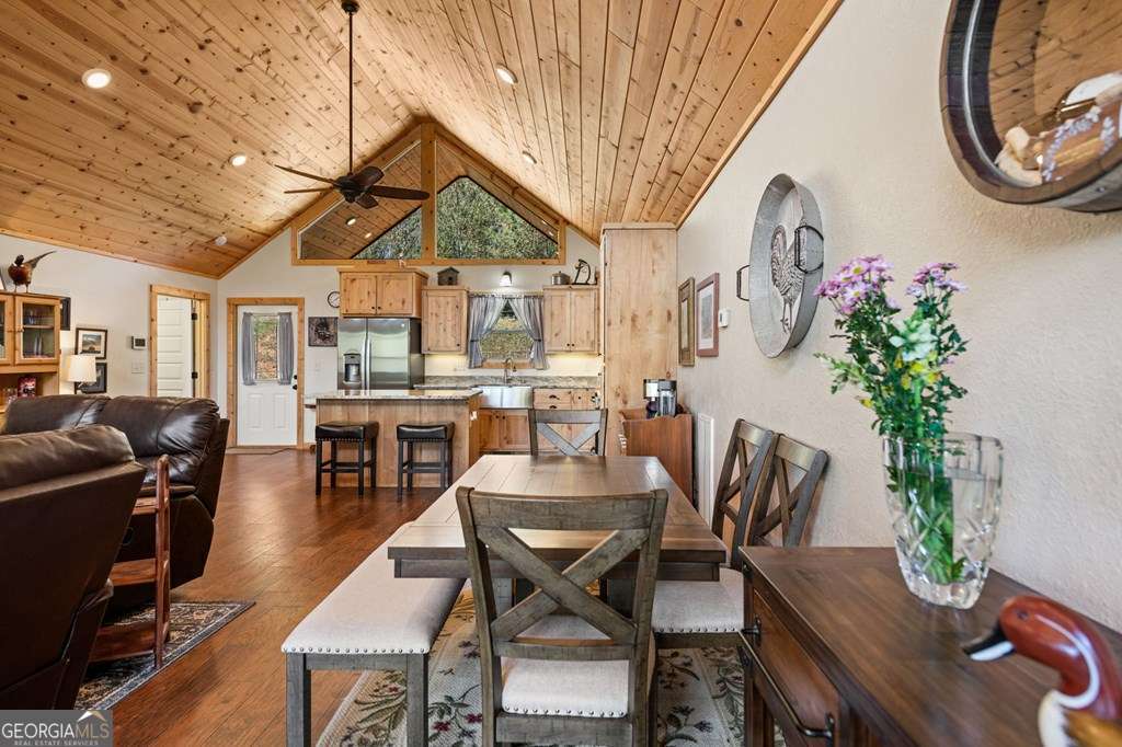 3 bedroom, 3 bathroom, 3,200 sq ft single family residence for sale at 539 Summer Cove Road, Blairsville, GA 30512 — photo 9
