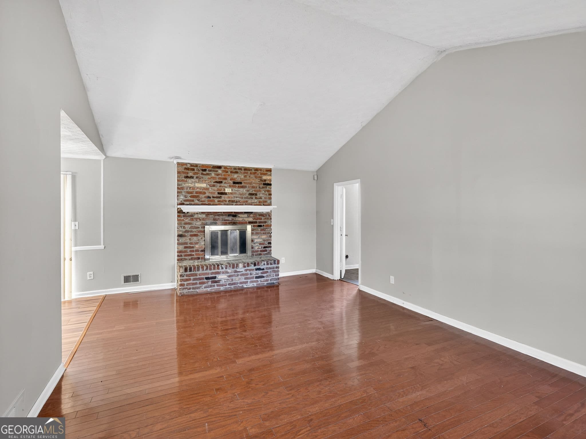 3 bedroom, 2 bathroom, 1,612 sq ft single family residence for sale at 556 Roy Huie Road, Riverdale, GA 30274 — photo 3