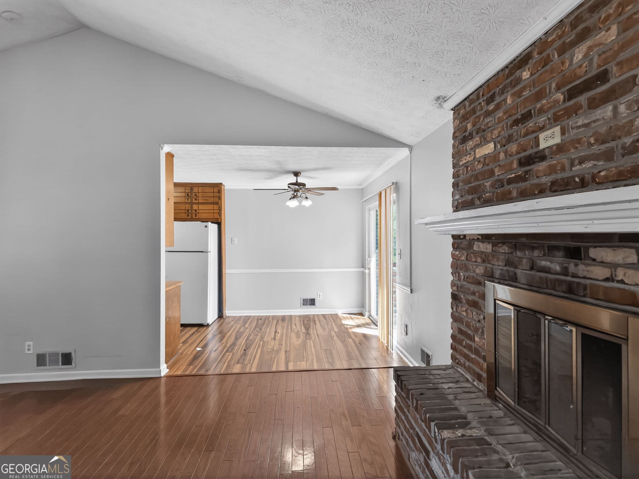 3 bedroom, 2 bathroom, 1,612 sq ft single family residence for sale at 556 Roy Huie Road, Riverdale, GA 30274 — photo 5