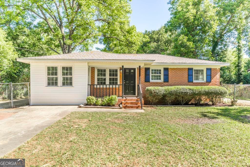 3 bedroom, 2 bathroom, 1,205 sq ft single family residence sold at 96 Ravenwood Way, Warner Robins, GA 31093