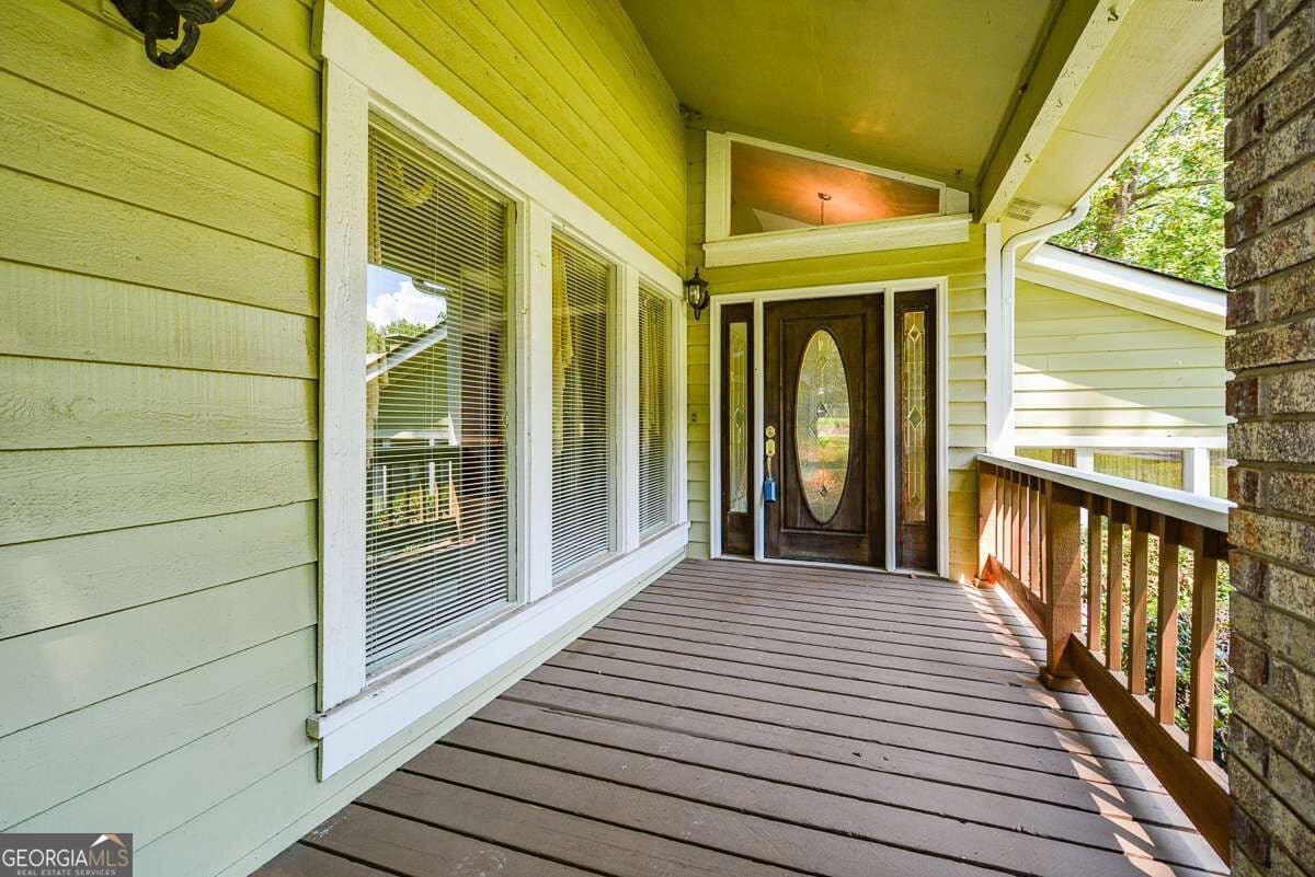 4 bedroom, 3.5 bathroom, 2,635 sq ft single family residence for sale at 6838 Springwood Drive, Douglasville, GA 30135 — photo 6