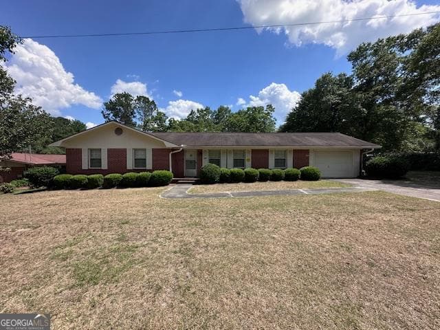 3 bedroom, 2 bathroom, 1,550 sq ft single family residence sold at 397 W Oglethorpe Avenue, Lyons, GA 30436