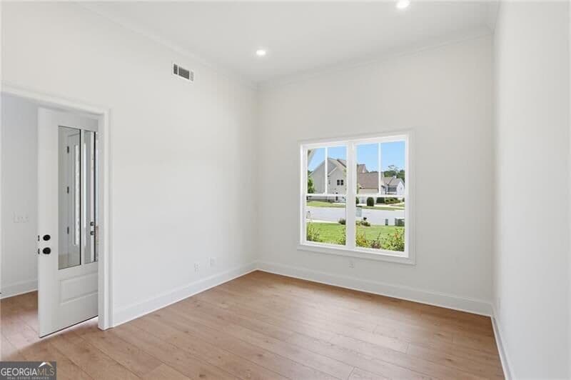 5 bedroom, 5 bathroom, 3,592 sq ft single family residence for sale at 3149 Spinnakers Reach View, Marietta, GA 30064 — photo 7