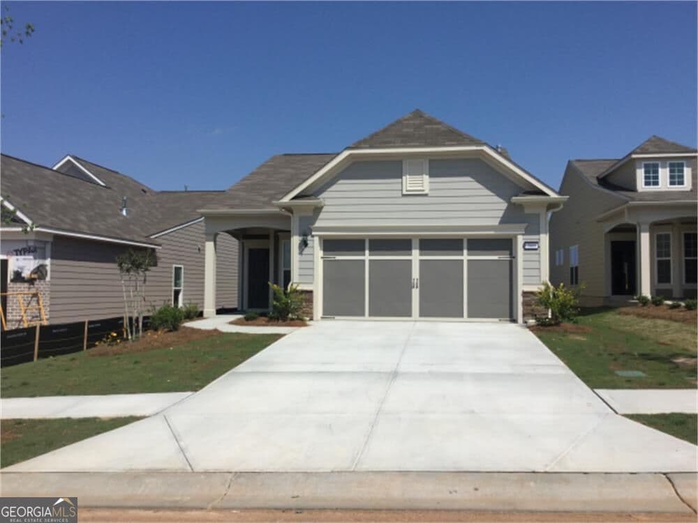 2 bedroom, 2 bathroom, 1,180 sq ft single family residence for rent at 560 Beautyberry Drive, Griffin, GA 30223 for $2,200 a month