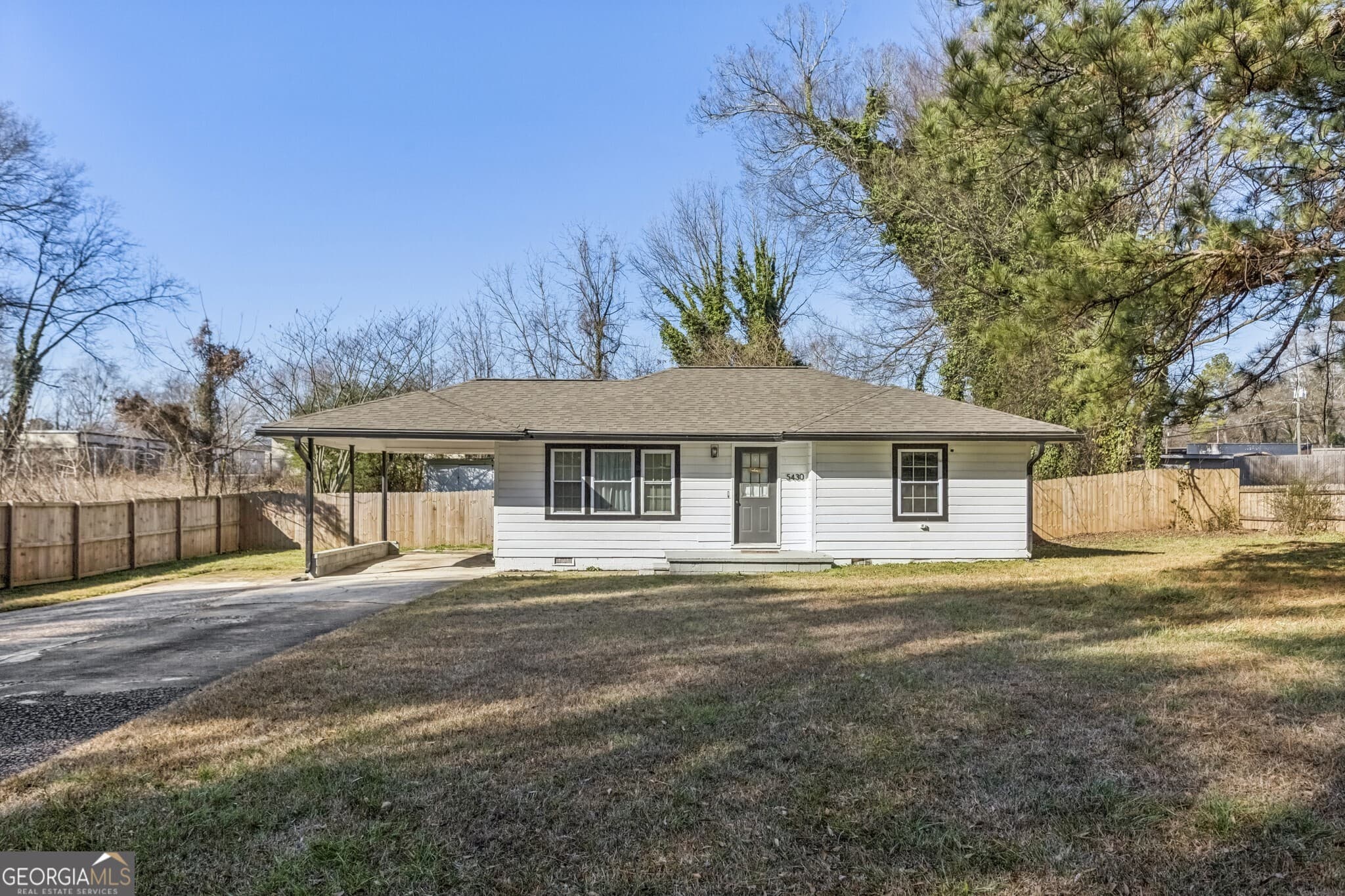 3 bedroom, 2 bathroom, 1,448 sq ft single family residence sold at 5430 Carol Circle, Mableton, GA 30126