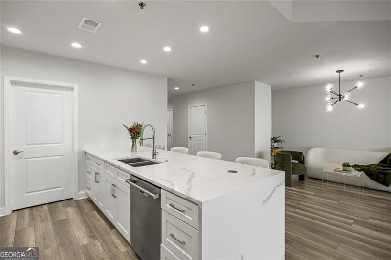 2 bedroom, 3 bathroom, 2,152 sq ft condominium for sale at 270 17th Streets 3604, Atlanta, GA 30363 — photo 8
