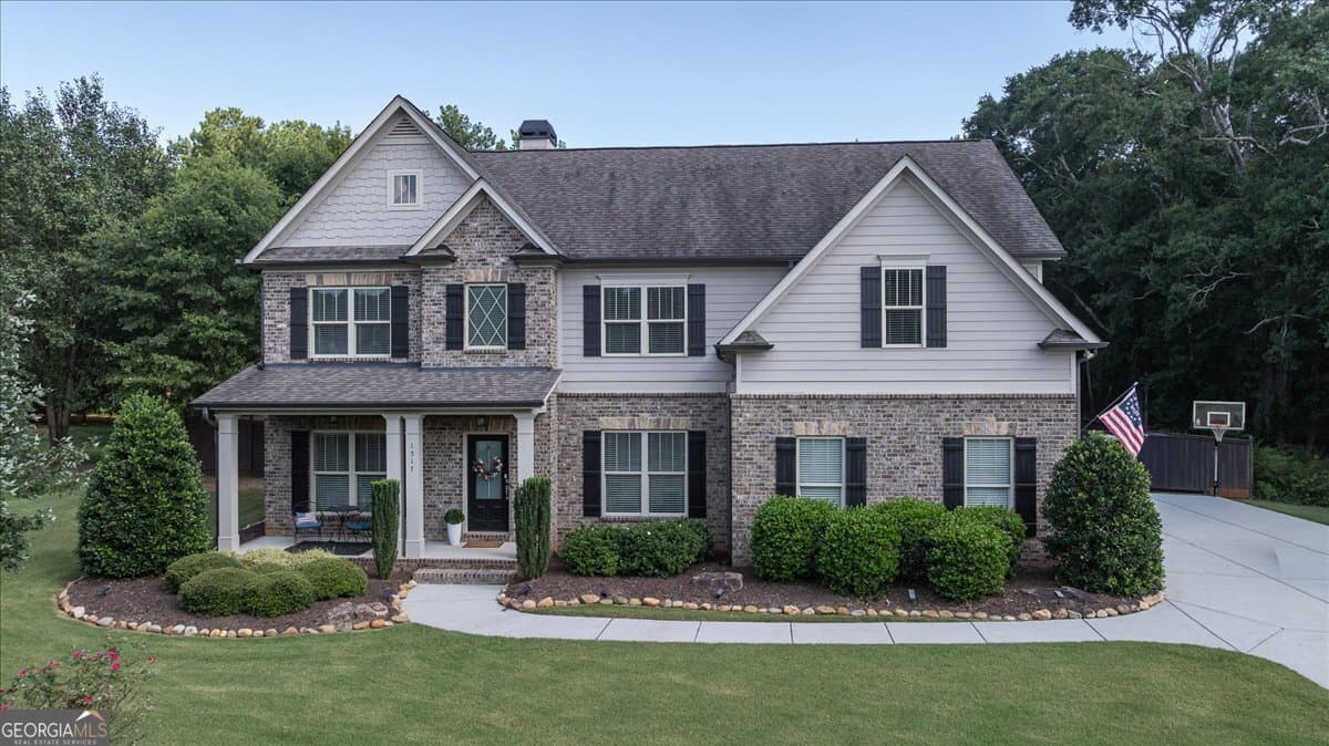 5 bedroom, 3 bathroom, 3,083 sq ft single family residence for sale at 1517 Grove Brook Lane, Watkinsville, GA 30677 — photo 5