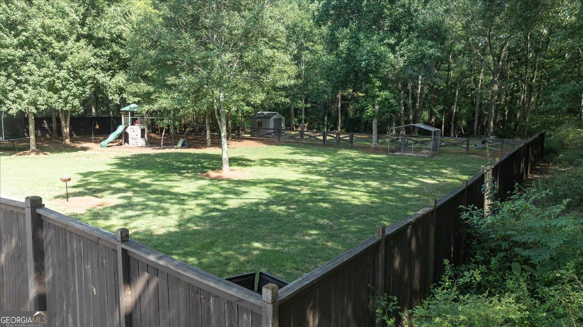 5 bedroom, 3 bathroom, 3,083 sq ft single family residence for sale at 1517 Grove Brook Lane, Watkinsville, GA 30677 — photo 9