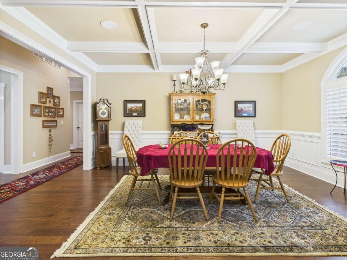 4 bedroom, 3.5 bathroom, 5,576 sq ft single family residence for sale at 1101 Apalachee Meadows Drive, Madison, GA 30650 — photo 6