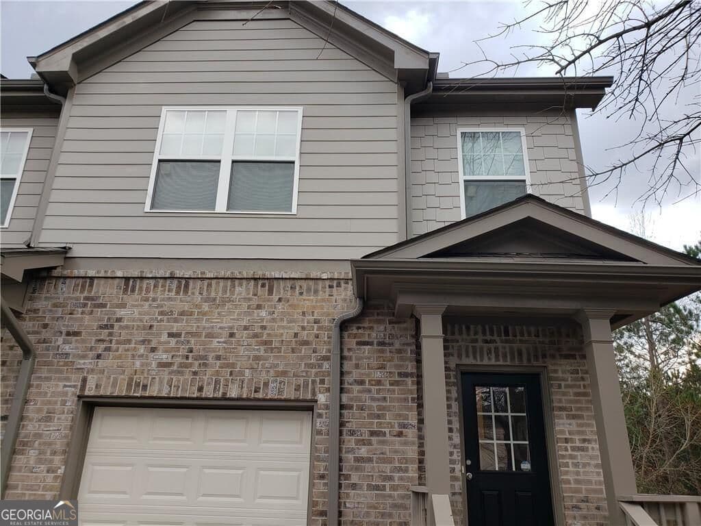 3 bedroom, 2.5 bathroom townhouse for rent at 2725 Daybreak Court, Suwanee, GA 30024 for $2,150 a month — photo 2