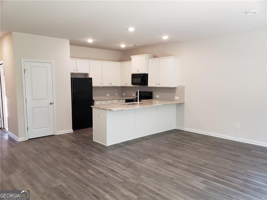 3 bedroom, 2.5 bathroom townhouse for rent at 2725 Daybreak Court, Suwanee, GA 30024 for $2,150 a month — photo 4