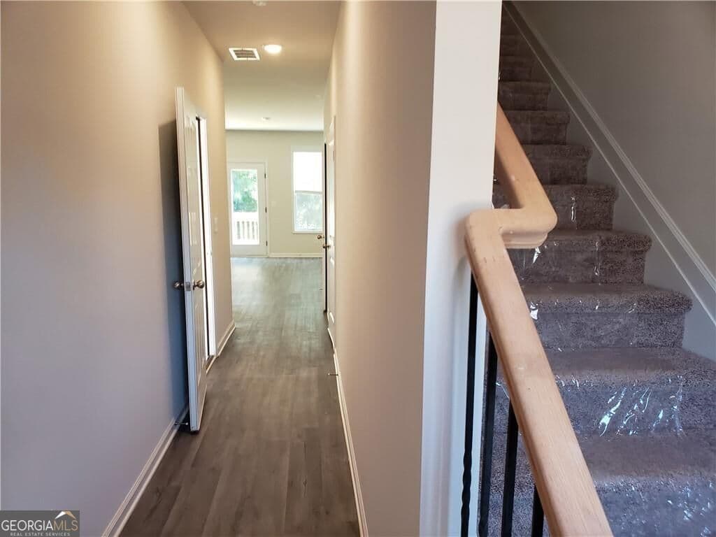 3 bedroom, 2.5 bathroom townhouse for rent at 2725 Daybreak Court, Suwanee, GA 30024 for $2,150 a month — photo 8