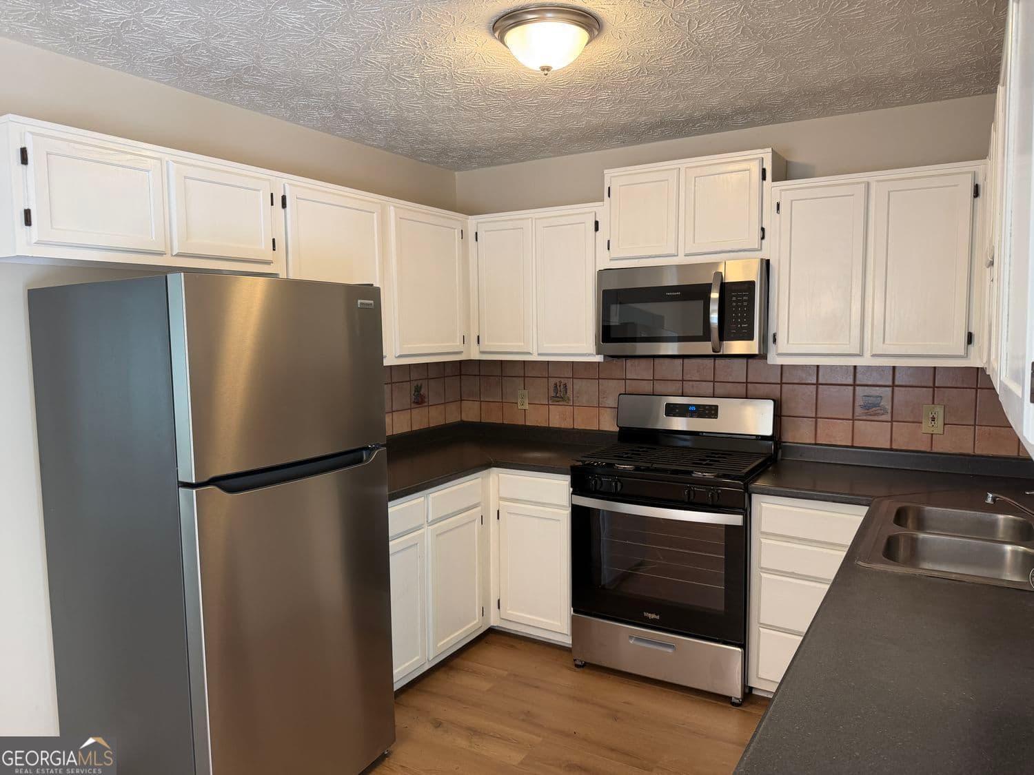 3 bedroom, 2 bathroom, 1,425 sq ft single family residence for rent at 1819 Crescent Hill Drive, Acworth, GA 30102 for $1,850 a month — photo 6