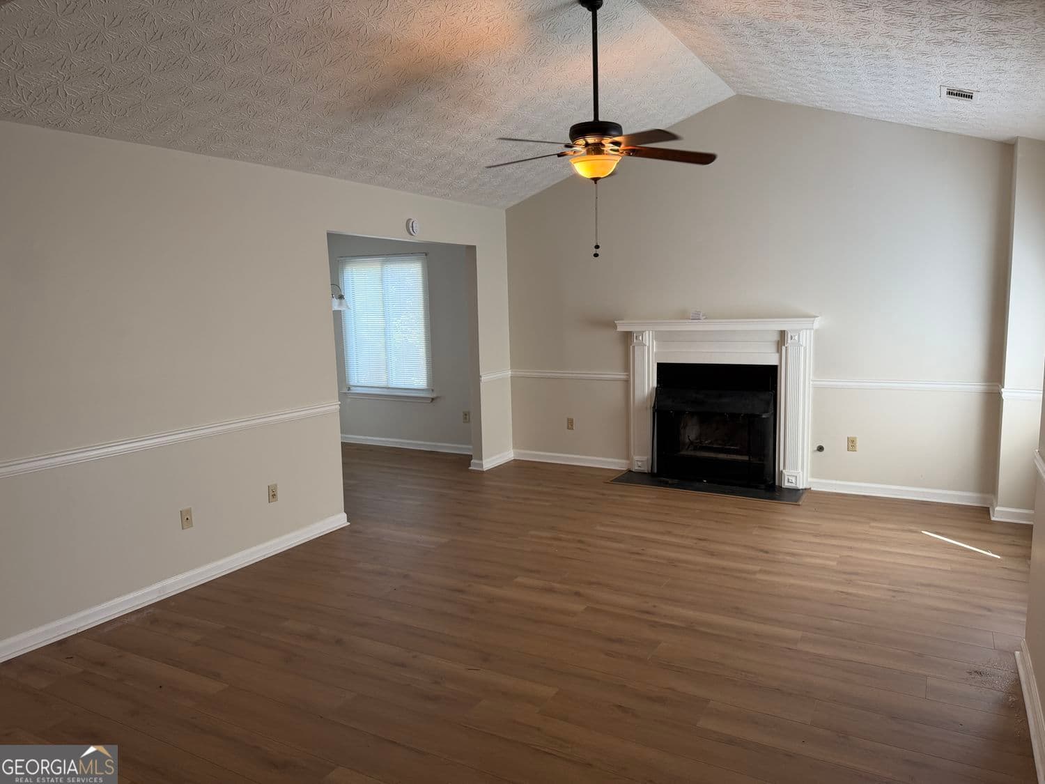 3 bedroom, 2 bathroom, 1,425 sq ft single family residence for rent at 1819 Crescent Hill Drive, Acworth, GA 30102 for $1,850 a month — photo 10