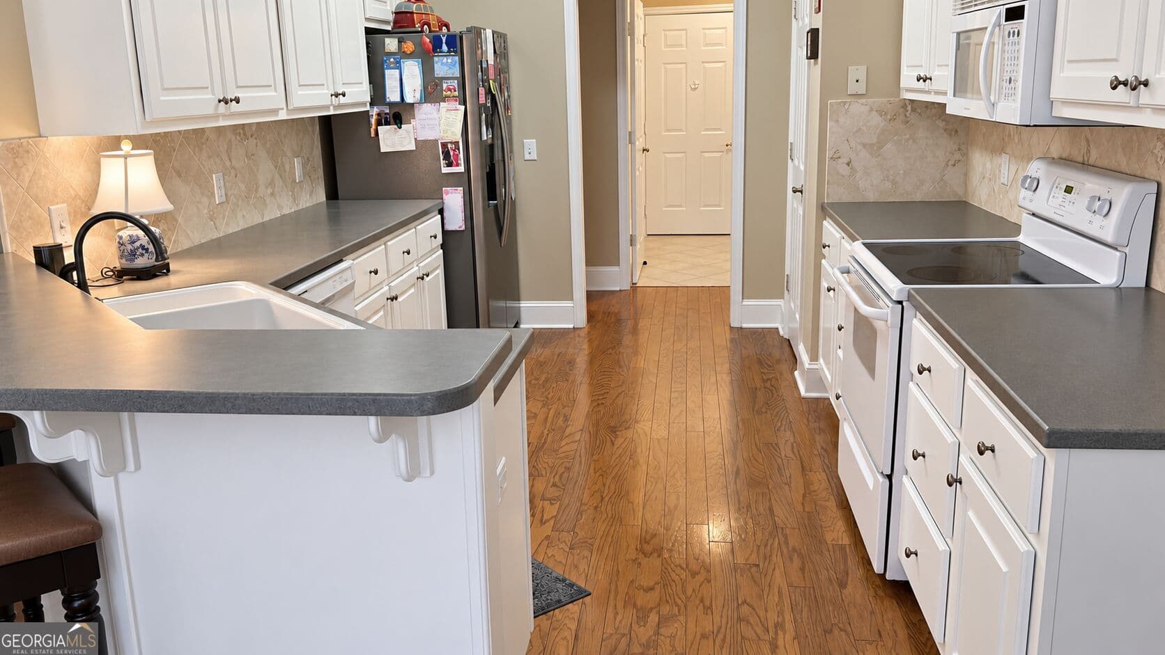 4 bedroom, 2 bathroom, 2,350 sq ft single family residence for rent at 1226 Sea Palms West Drive, St. Simons, GA 31522 for $3,650 a month — photo 3