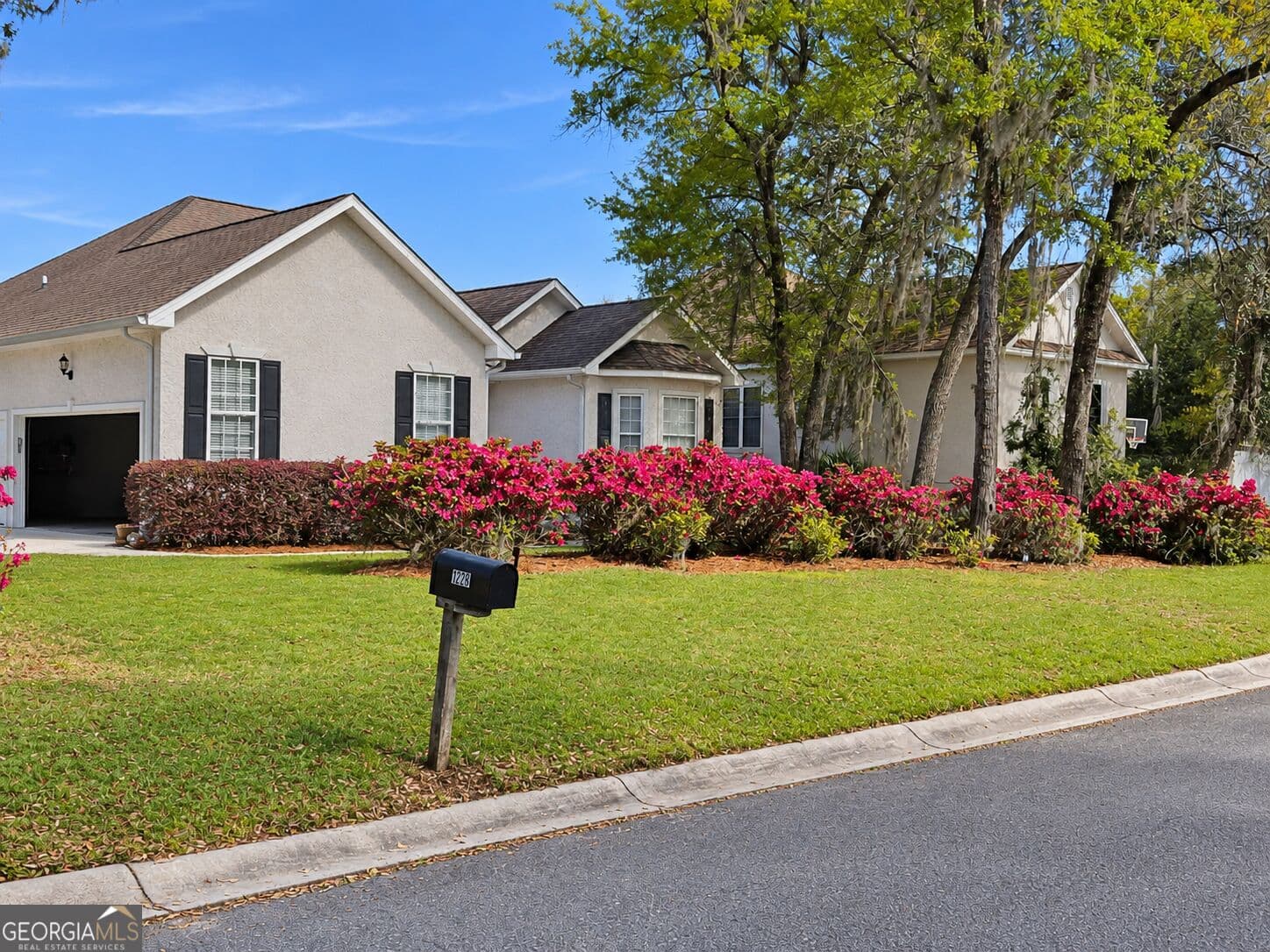4 bedroom, 2 bathroom, 2,350 sq ft single family residence for rent at 1226 Sea Palms West Drive, St. Simons, GA 31522 for $3,650 a month — photo 1 of 26