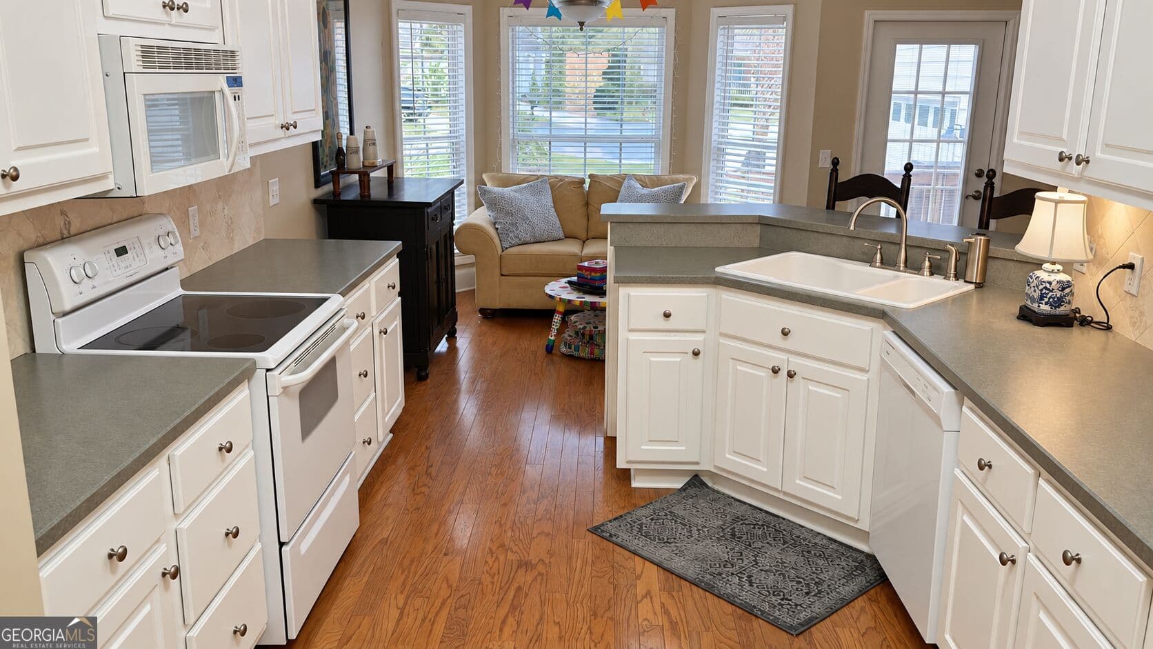 4 bedroom, 2 bathroom, 2,350 sq ft single family residence for rent at 1226 Sea Palms West Drive, St. Simons, GA 31522 for $3,650 a month — photo 5
