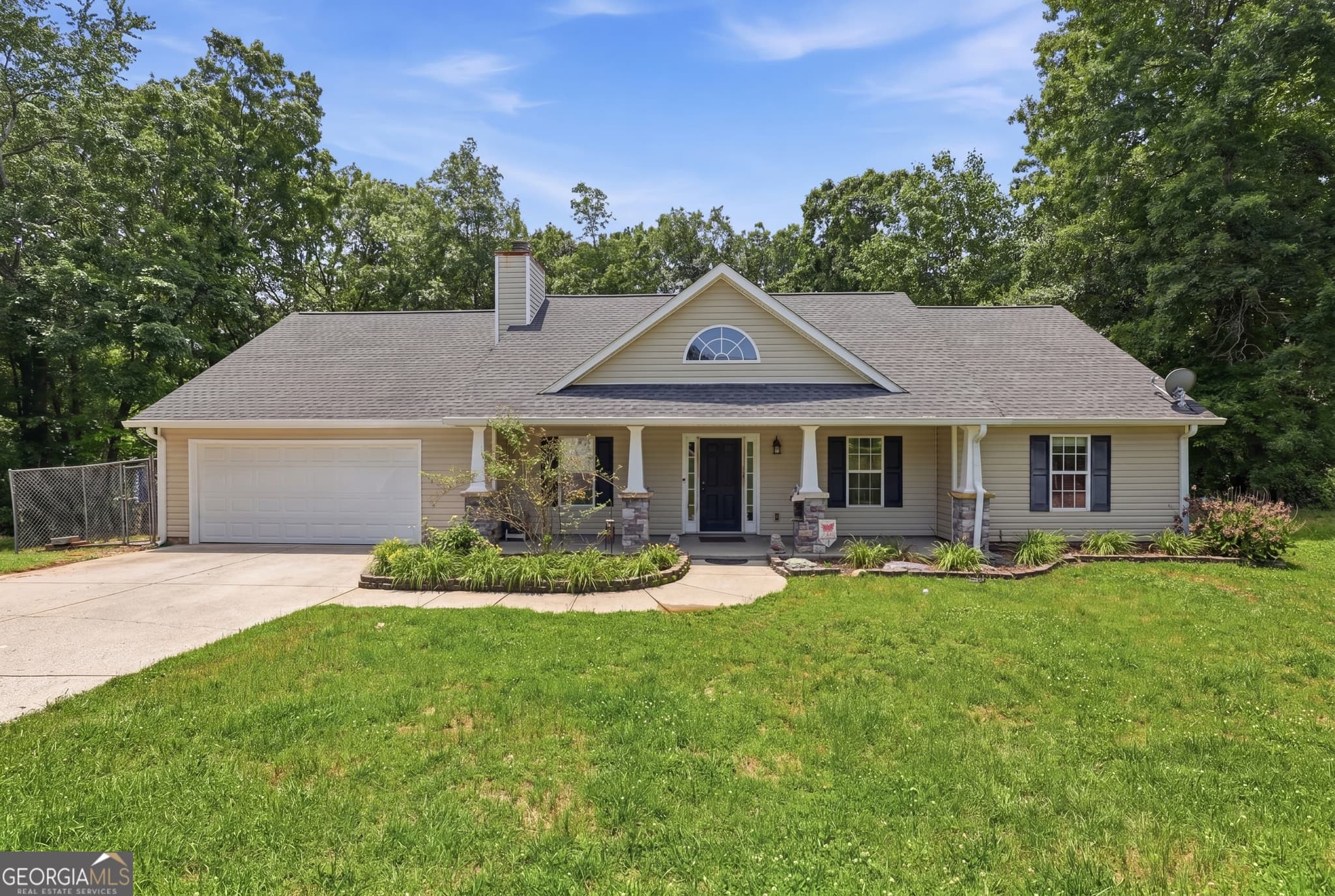 3 bedroom, 2 bathroom, 1,665 sq ft single family residence sold at 131 Shamrock Court, Mount Airy, GA 30563