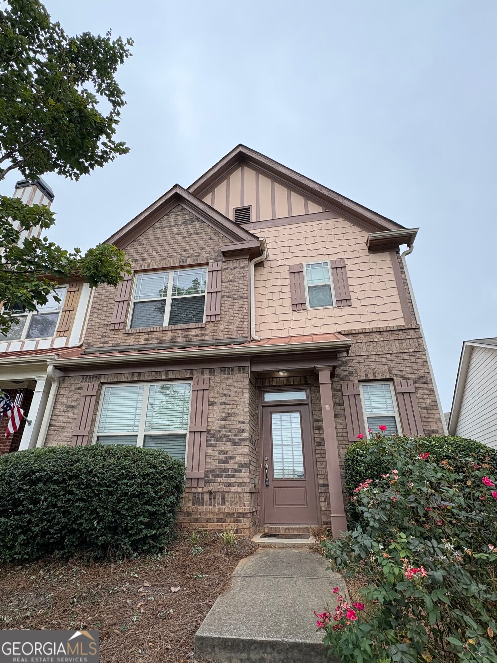 3 bedroom, 2.5 bathroom, 1,672 sq ft townhouse for rent at 127 Red Maple Drive, Athens, GA 30606 for $1,950 a month — photo 2