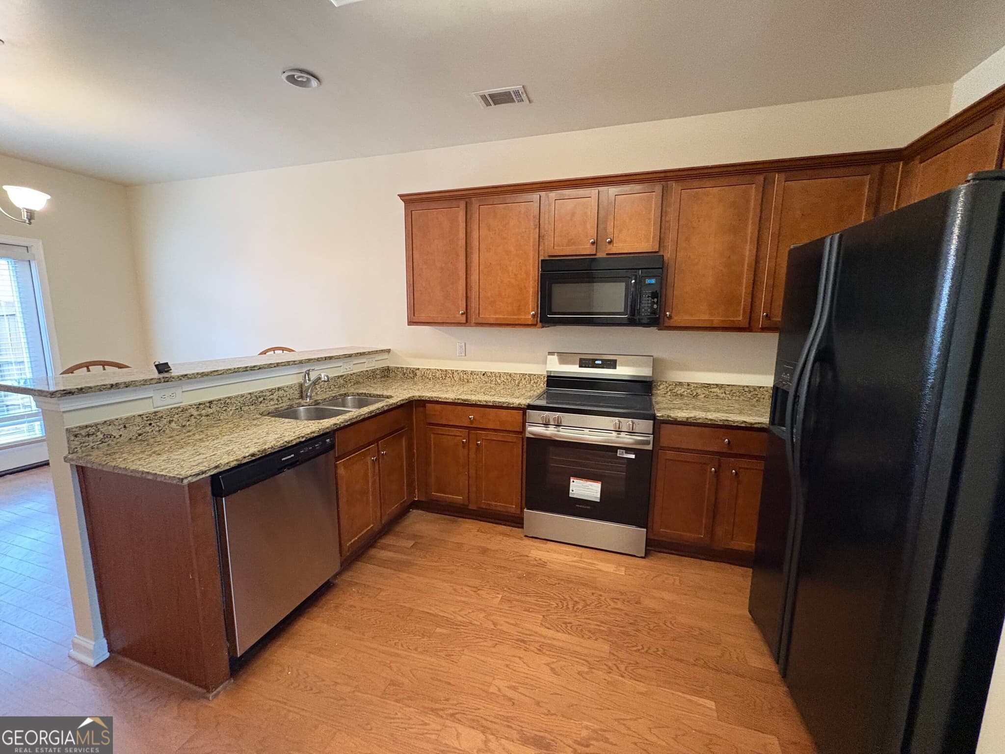 3 bedroom, 2.5 bathroom, 1,672 sq ft townhouse for rent at 127 Red Maple Drive, Athens, GA 30606 for $1,950 a month — photo 10