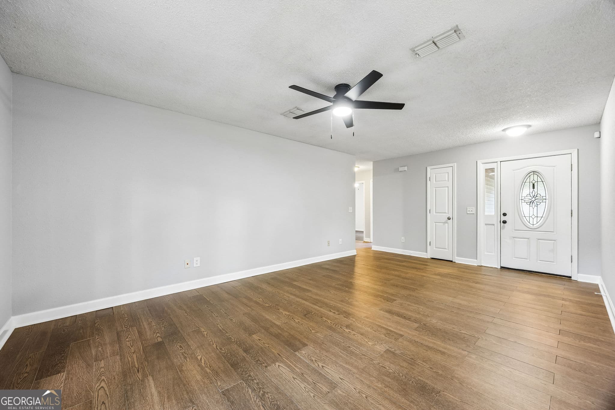 3 bedroom, 2 bathroom, 1,112 sq ft single family residence for sale at 106 Kimberly Court, Kingsland, GA 31548 — photo 8