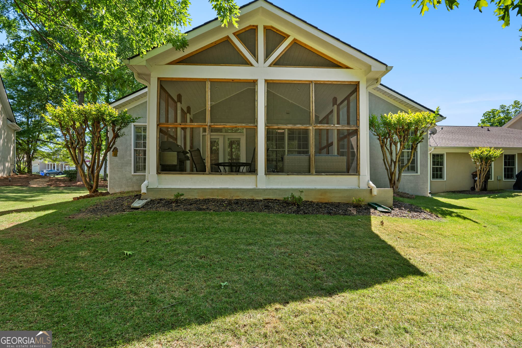 3 bedroom, 2 bathroom, 2,370 sq ft single family residence for sale at 218 Collierstown Way, Peachtree City, GA 30269 — photo 3