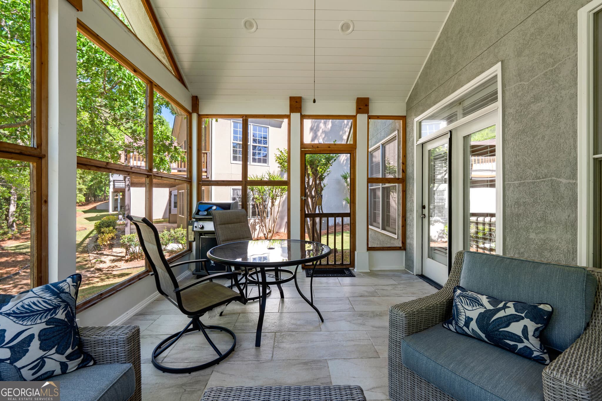 3 bedroom, 2 bathroom, 2,370 sq ft single family residence for sale at 218 Collierstown Way, Peachtree City, GA 30269 — photo 5